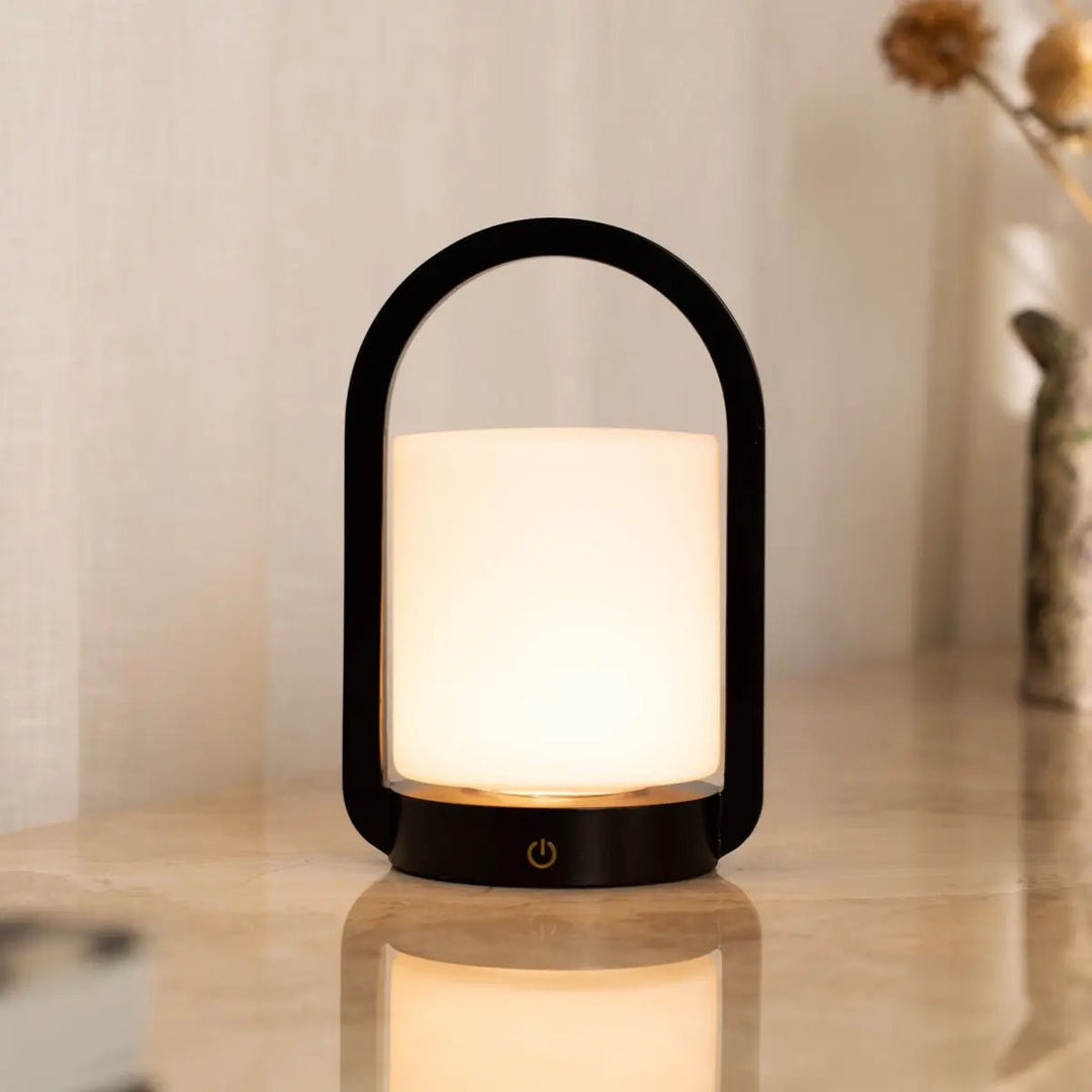 George donkerbruine houten lamp – oplaadbaar, dimbaar en draagbaar