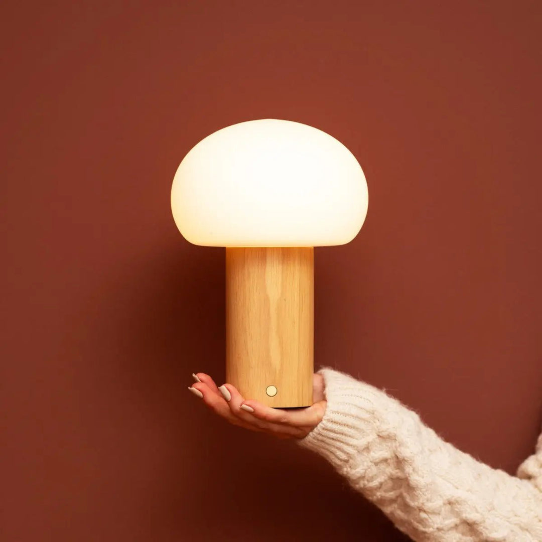 Sam lichtbruine houten tafellamp met glas en oplaadbare batterij | Dimbare en veelzijdige verlichting