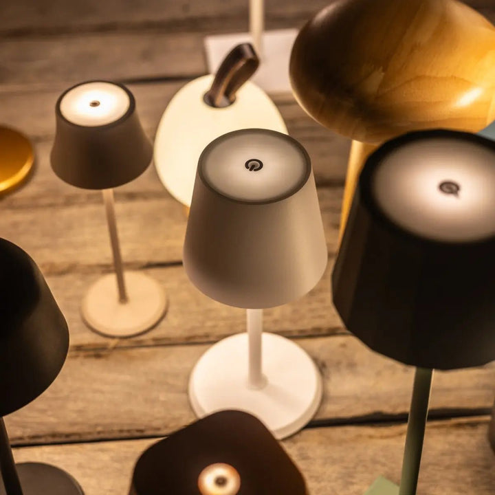 James White oplaadbare tafellamp – draadloos, dimbaar en elegant