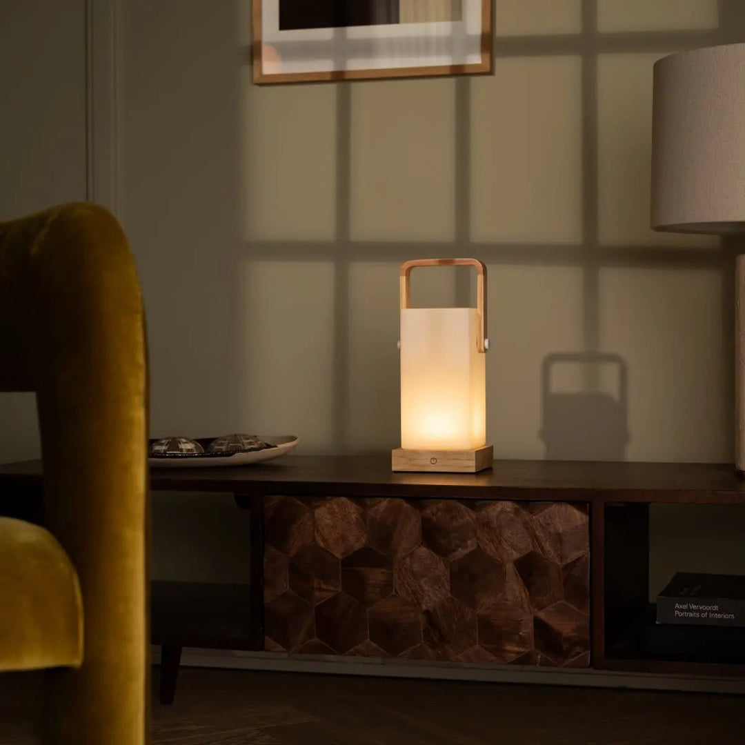 Harper lichtbruine houten lamp – draadloze oplaadbare tafellamp met handvat