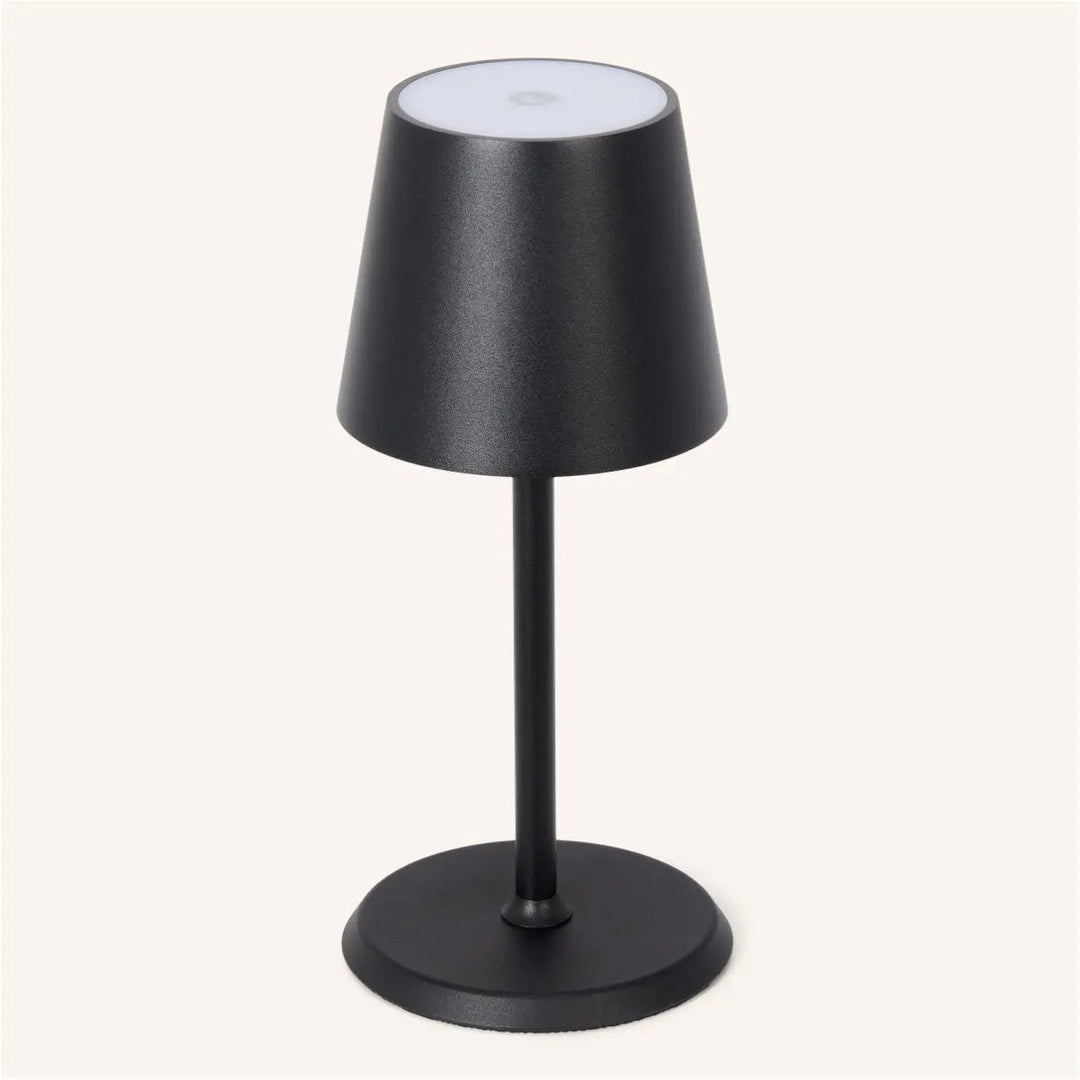 James Black oplaadbare ijzeren tafellamp – draadloos, dimbaar en elegant