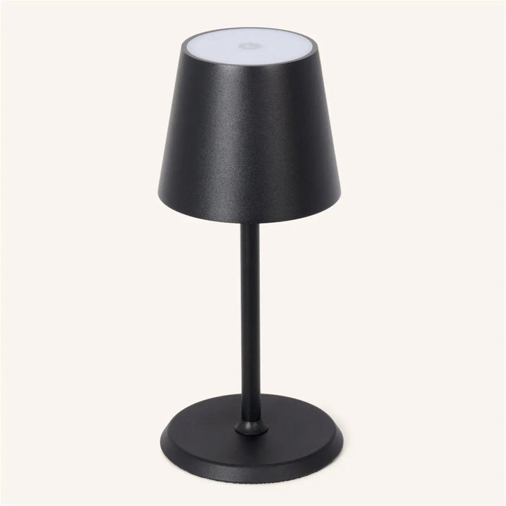 James Black oplaadbare ijzeren tafellamp – draadloos, dimbaar en elegant