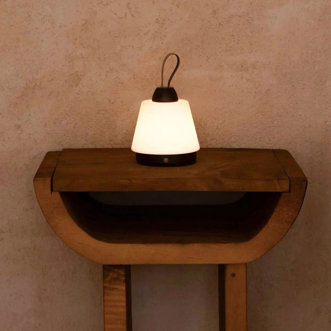 Liv donkerbruine oplaadbare lamp – leren band, dimbaar, 3 lichtmodi, draadloos