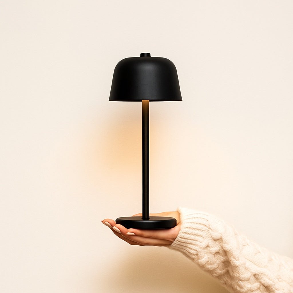 Anton Zwarte Oplaadbare Tafellamp | Stijlvolle en draadloze verlichting