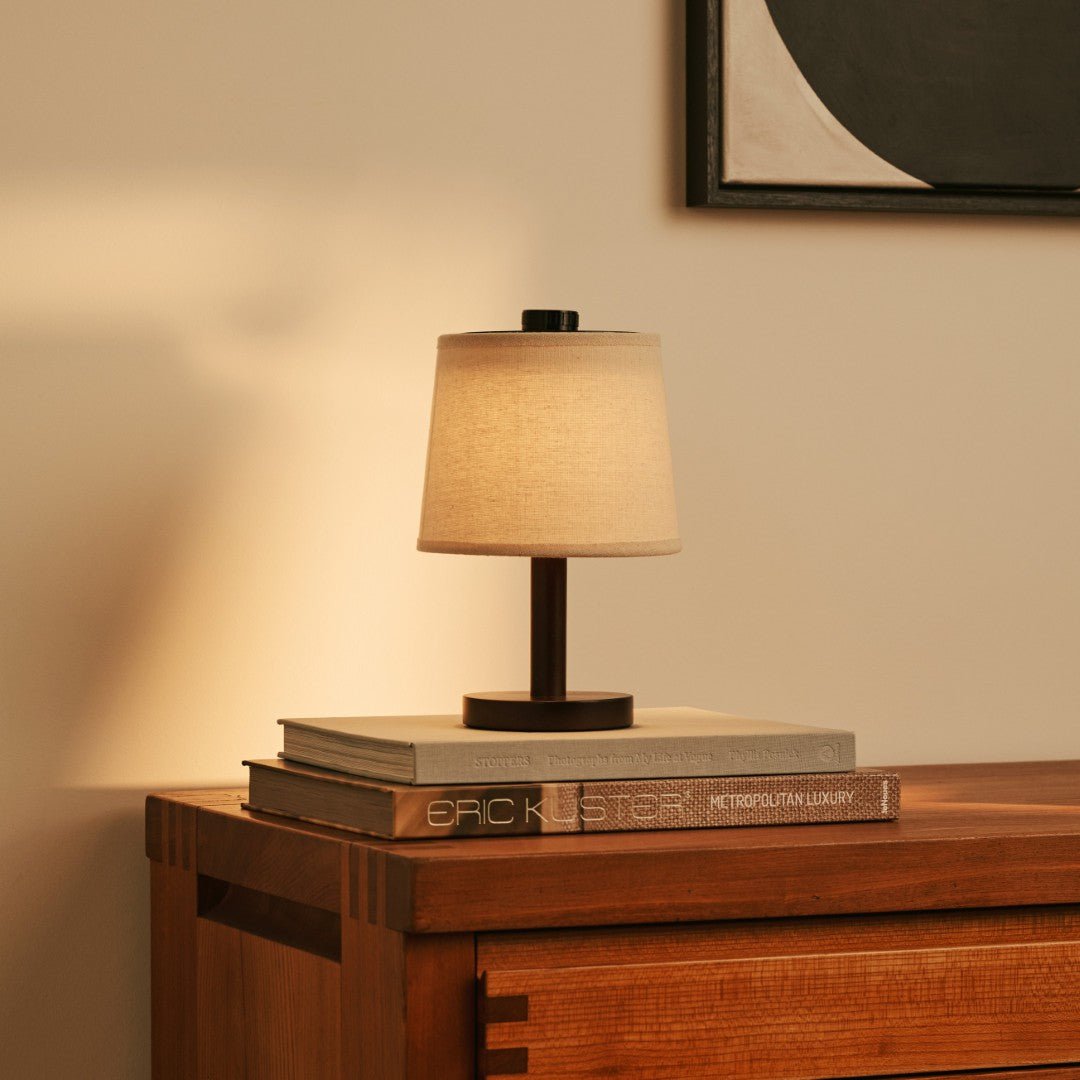 Rover donkerbruine houten lamp – oplaadbare, draadloze en dimbare lampenkap