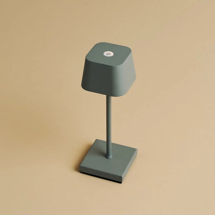 Sarphati Mini Mouse Gray Draadloze tafellamp perfect voor horeca -industrie - Draadloos oplaadbaar via laadstation, dimbare lamp en 3 lichtmodi