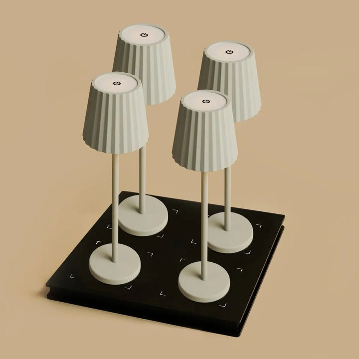 Combi Set Professional-4 X Maya Shadow Gray Oplaadbare tafellampen en 1 x Amstel Wireless Laying Station met Qi-Technology-Perfect voor restaurants, gastvrijheid en hotels