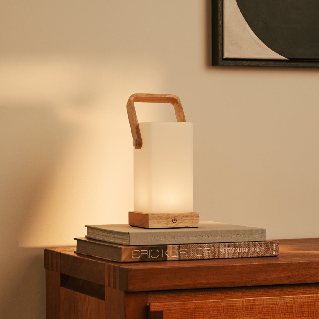 Harper lichtbruine houten lamp – draadloze oplaadbare tafellamp met handvat