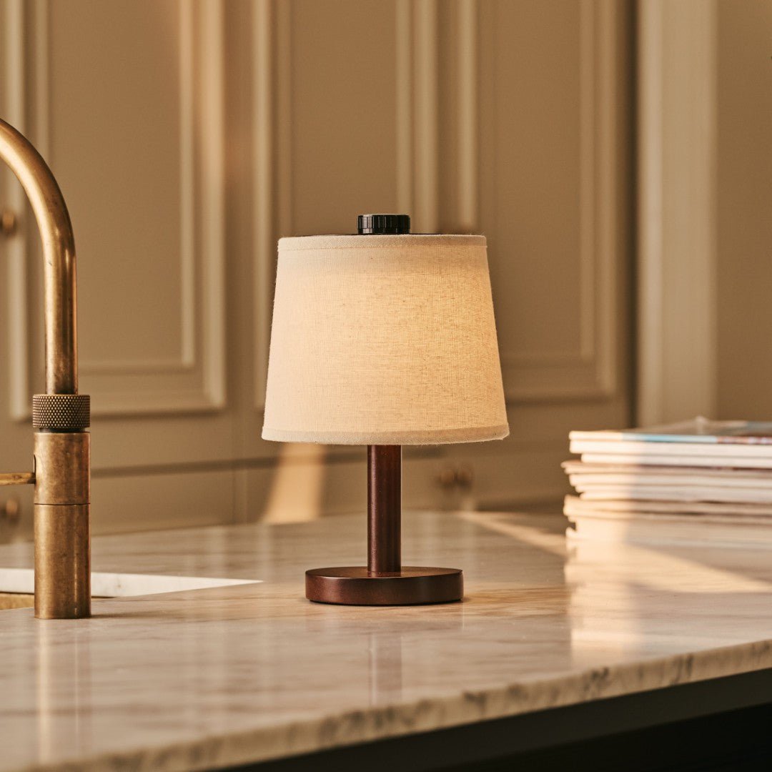 Rover donkerbruine houten lamp – oplaadbare, draadloze en dimbare lampenkap