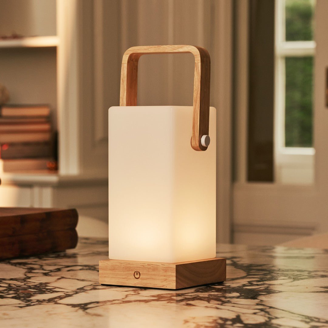 Harper lichtbruine houten lamp – draadloze oplaadbare tafellamp met handvat