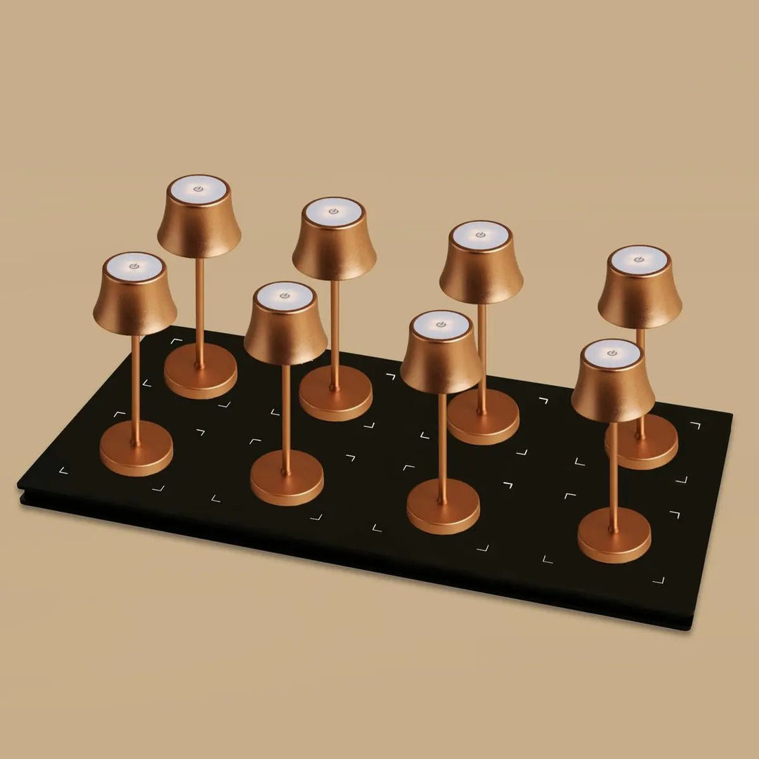 Combi Set Professional-8 X de Pijp Mini Copper Oplaadbare tafellampen & 1 x Central Station Wireless Laying Station met Qi-Technology-Perfect voor restaurants, gastvrijheid en hotels