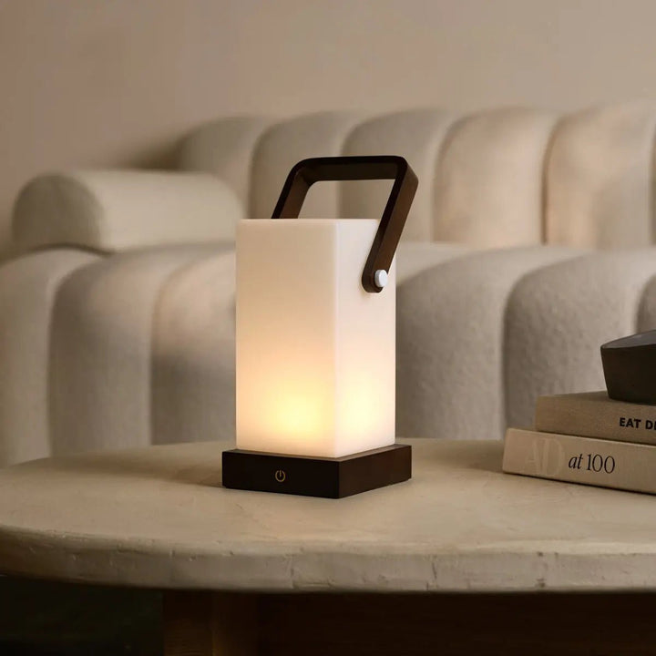Harper Donkerbruine Houten Lamp – Snoerloze Oplaadbare Tafellamp met Handvat