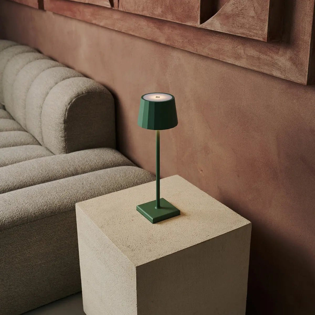 Wouter salie groen oplaadbare tafellamp-draadloos opladen, dimable, 120 uur batterijduur