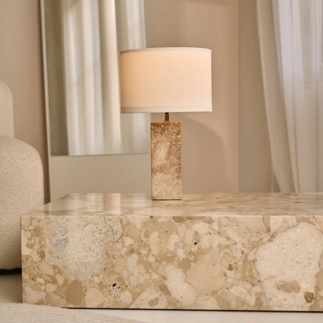 Rosie travertijnlamp – elegante natuursteen met katoenen kap