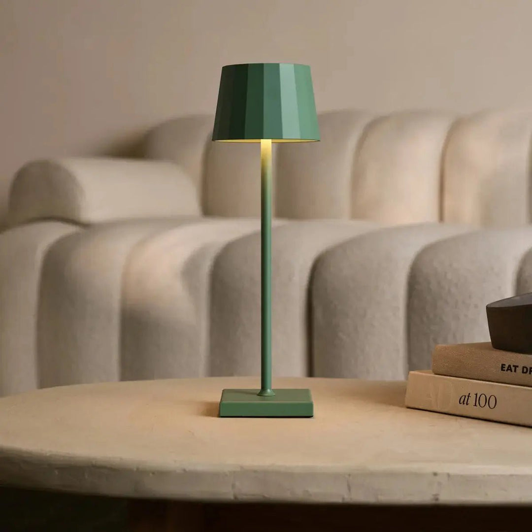 William Sage groene oplaadbare tafellamp – USB-C, dimbaar, batterij met een levensduur van 120 uur
