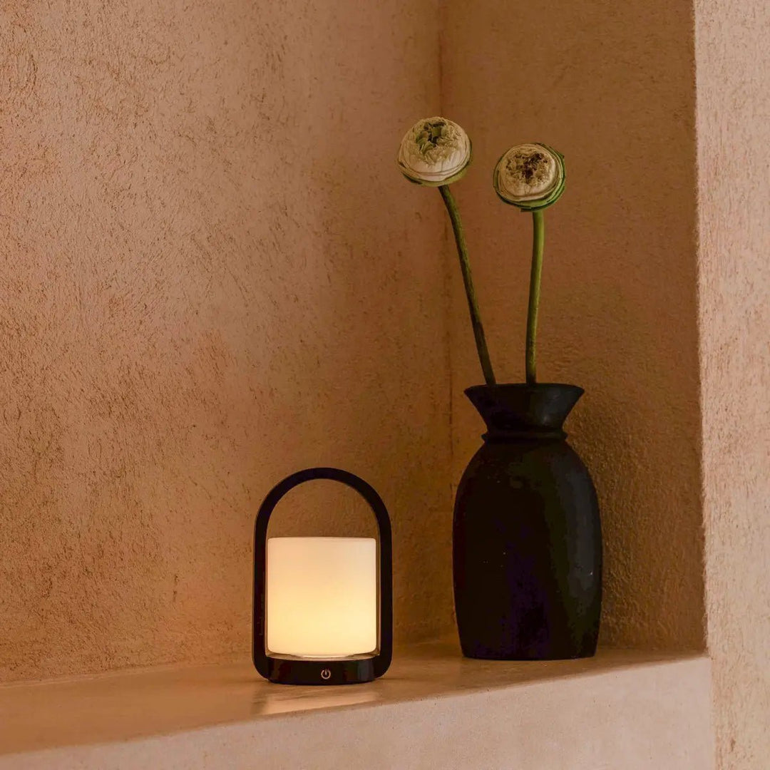 George donkerbruine houten lamp – oplaadbaar, dimbaar en draagbaar