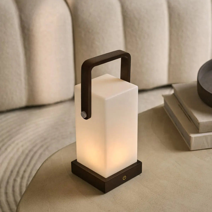 Harper Donkerbruine Houten Lamp – Snoerloze Oplaadbare Tafellamp met Handvat