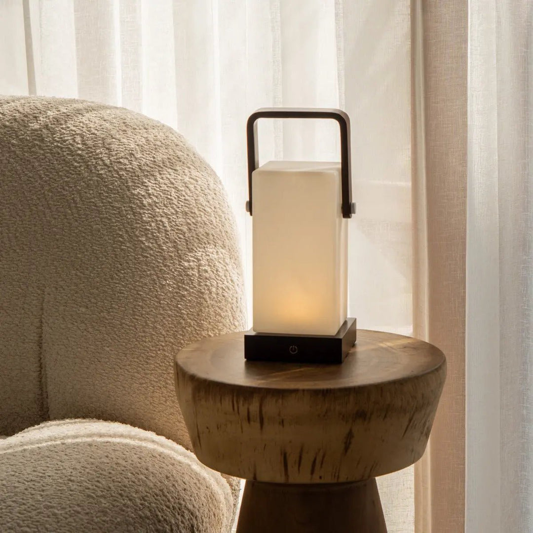 Harper Donkerbruine Houten Lamp – Snoerloze Oplaadbare Tafellamp met Handvat