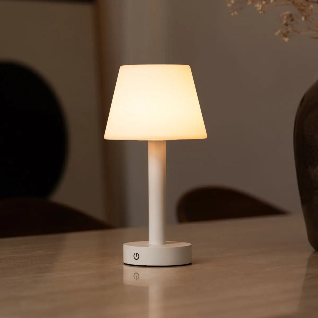 Zoë Witte Houten Oplaadbare Tafellamp | Draadloos, dimbaar, USB-C, batterij met een levensduur van 80 uur