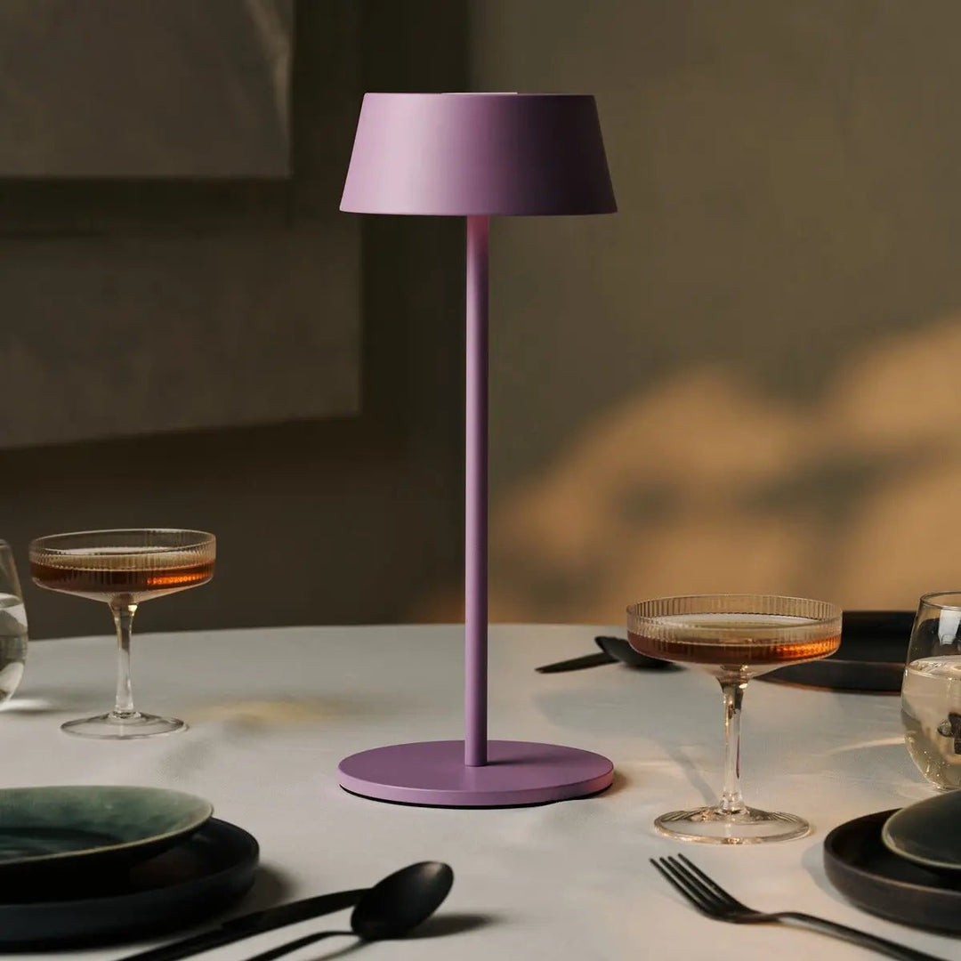 Hugo Violet Lila Oplaadbare tafellamp - Stijlvol, dimbare lamp & draadloos