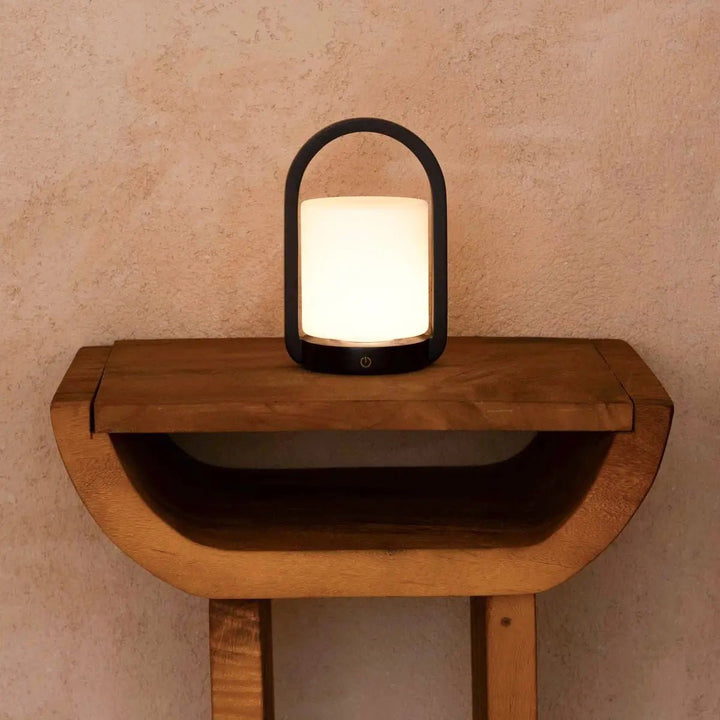 George donkerbruine houten lamp – oplaadbaar, dimbaar en draagbaar