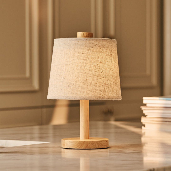 Rover Lichtbruine Houten Oplaadbare Lamp | Snoerloos, dimbaar met stoffen kap