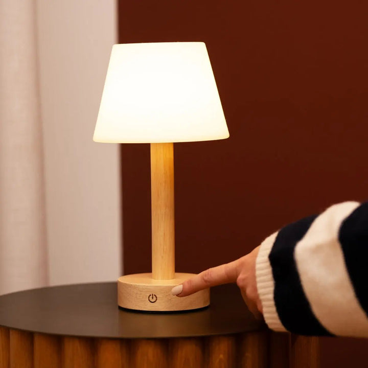 Zoë Lichtbruine Houten Oplaadbare Tafellamp | Dimbaar, USB-C, batterijduur van 80 uur