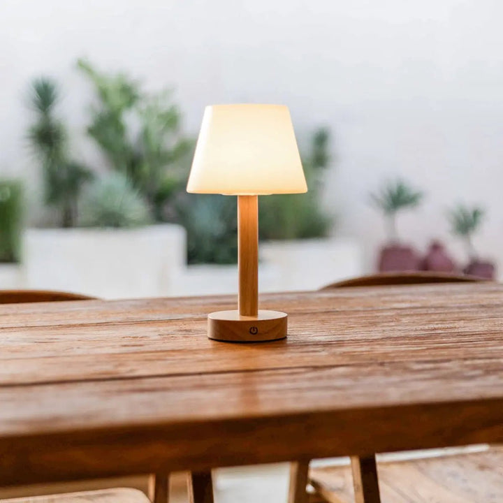 Zoë Lichtbruine Houten Oplaadbare Tafellamp | Dimbaar, USB-C, batterijduur van 80 uur