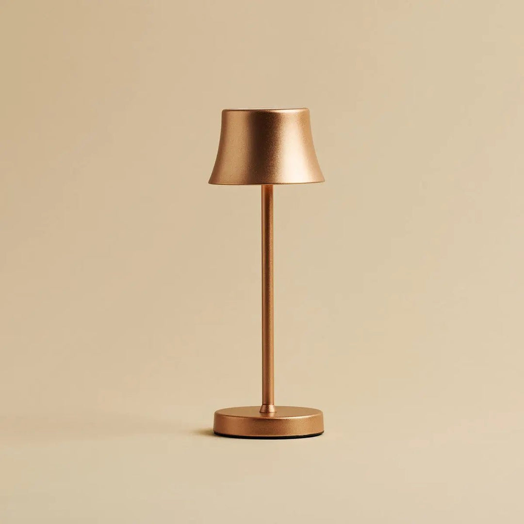 Combi Set Professional-8 X de Pijp Mini Copper Oplaadbare tafellampen & 1 x Central Station Wireless Laying Station met Qi-Technology-Perfect voor restaurants, gastvrijheid en hotels