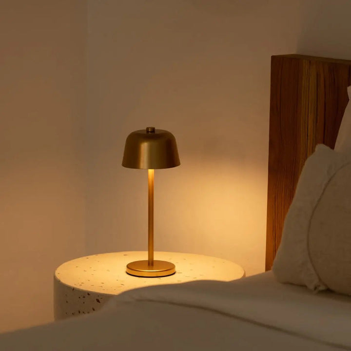 Anton Goud Oplaadbare Tafellamp | Strakke en draadloze verlichting