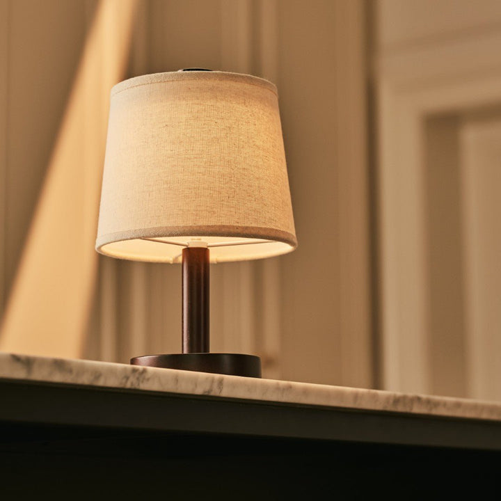 Rover donkerbruine houten lamp – oplaadbare, draadloze en dimbare lampenkap
