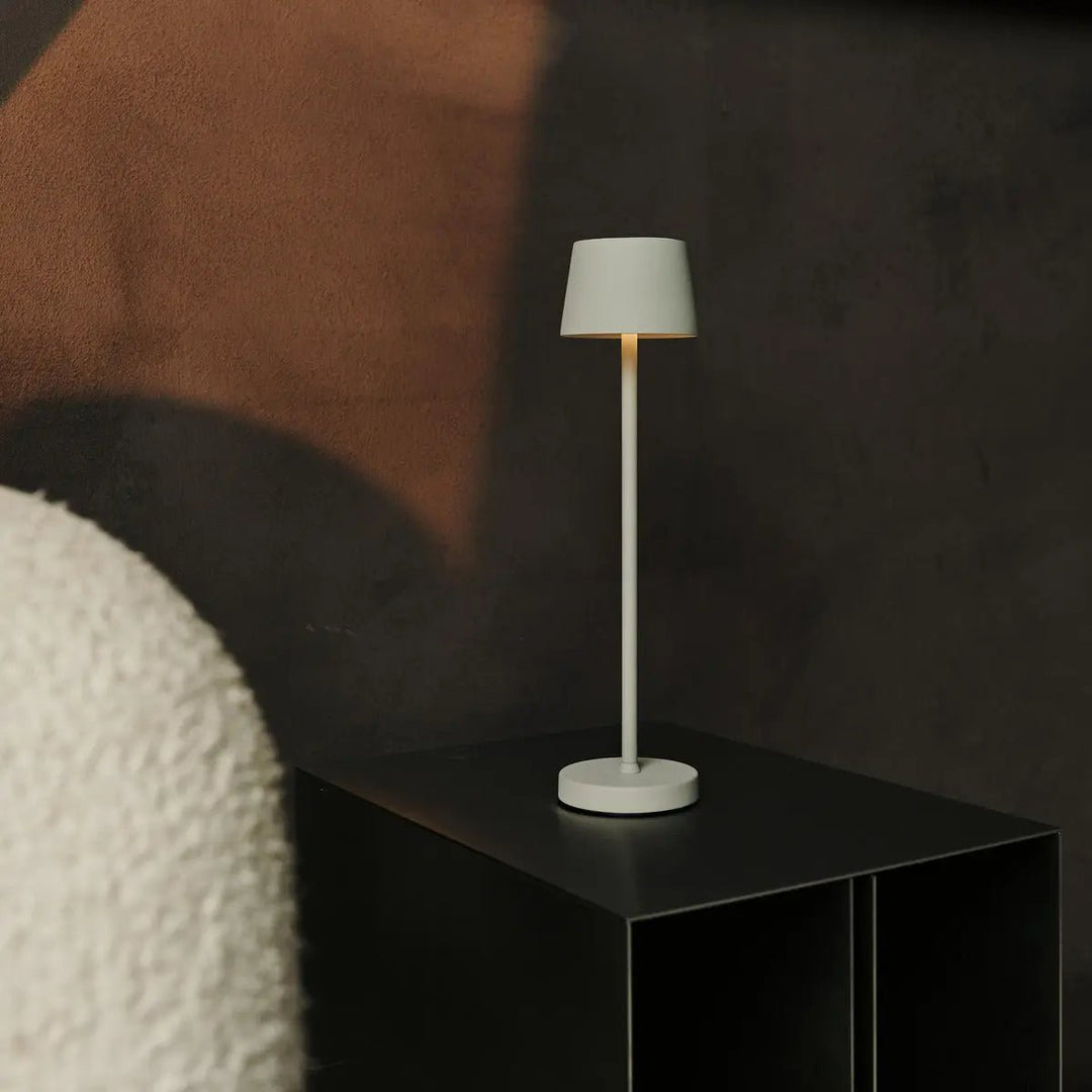 Vondel Mini Shadow Gray Oplaadbare en draadloze lamp perfect voor horeca -industrie - draadloos oplaadbaar via laadstation