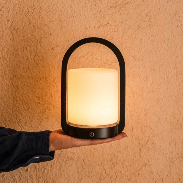 George donkerbruine houten lamp – oplaadbaar, dimbaar en draagbaar