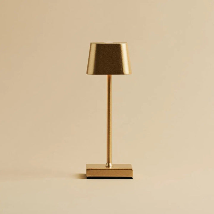 Sarphati Mini Gold draadloze tafellamp perfect voor horeca -industrie - draadloos oplaadbaar via laadstation, dimbare lamp en 3 lichtmodi