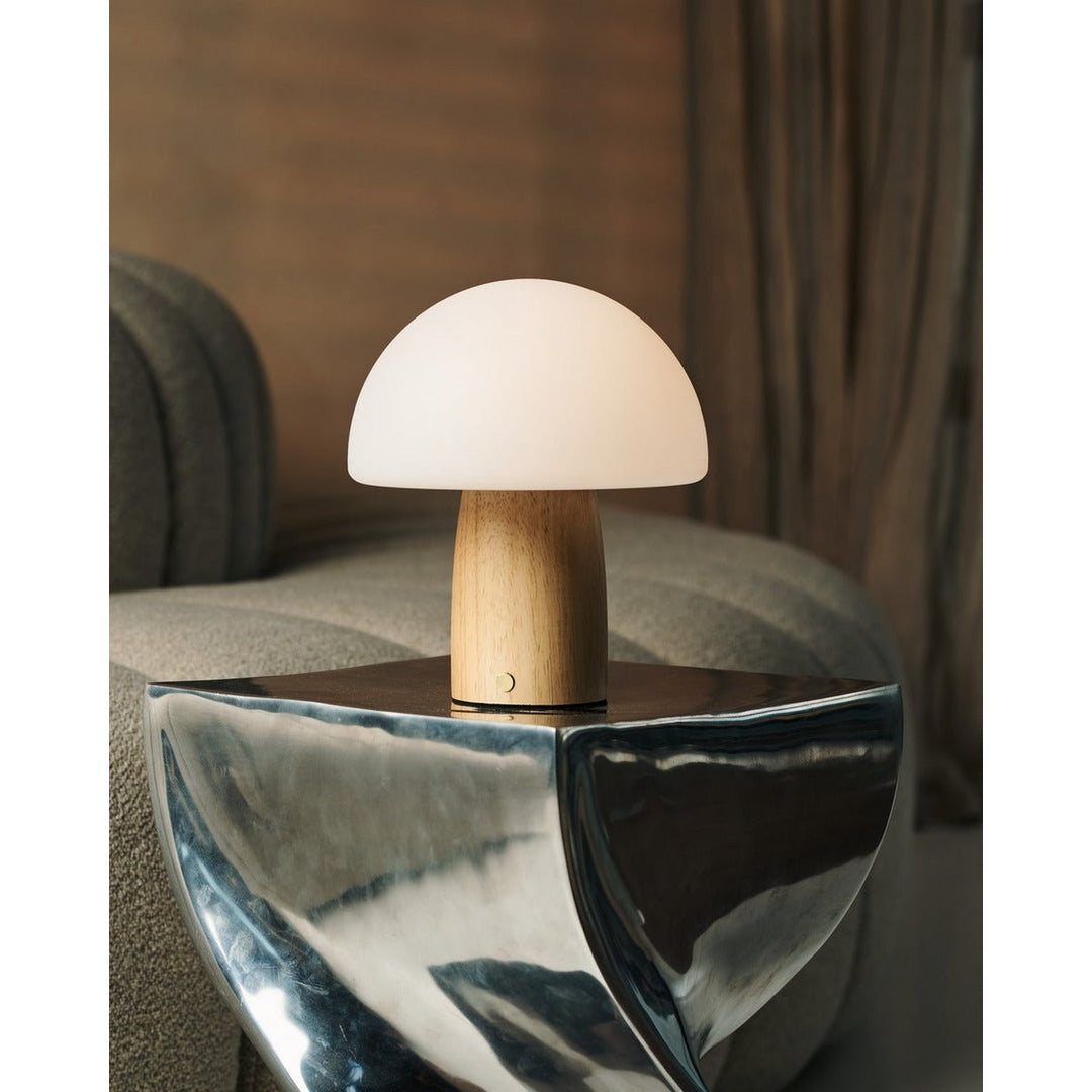 Mia lichtbruin stijlvolle houten tafellamp met dimmer - hout, functioneel en subtiel