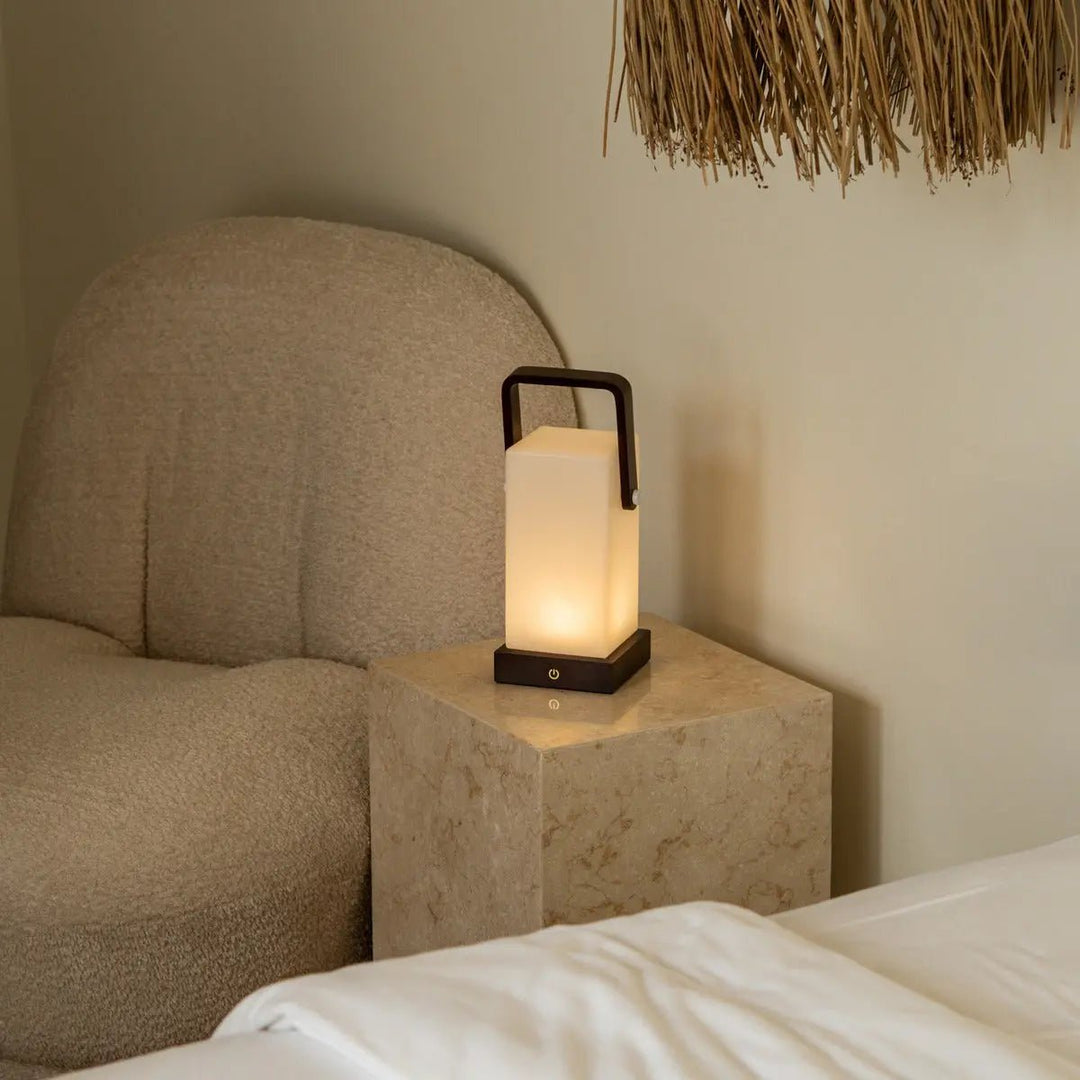 Harper Donkerbruine Houten Lamp – Snoerloze Oplaadbare Tafellamp met Handvat